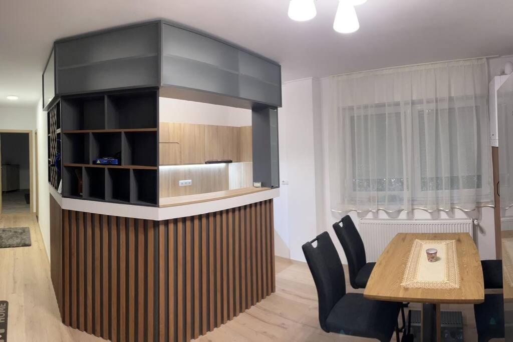 Bingo Apartman Cristuru Secuiesc Luaran gambar