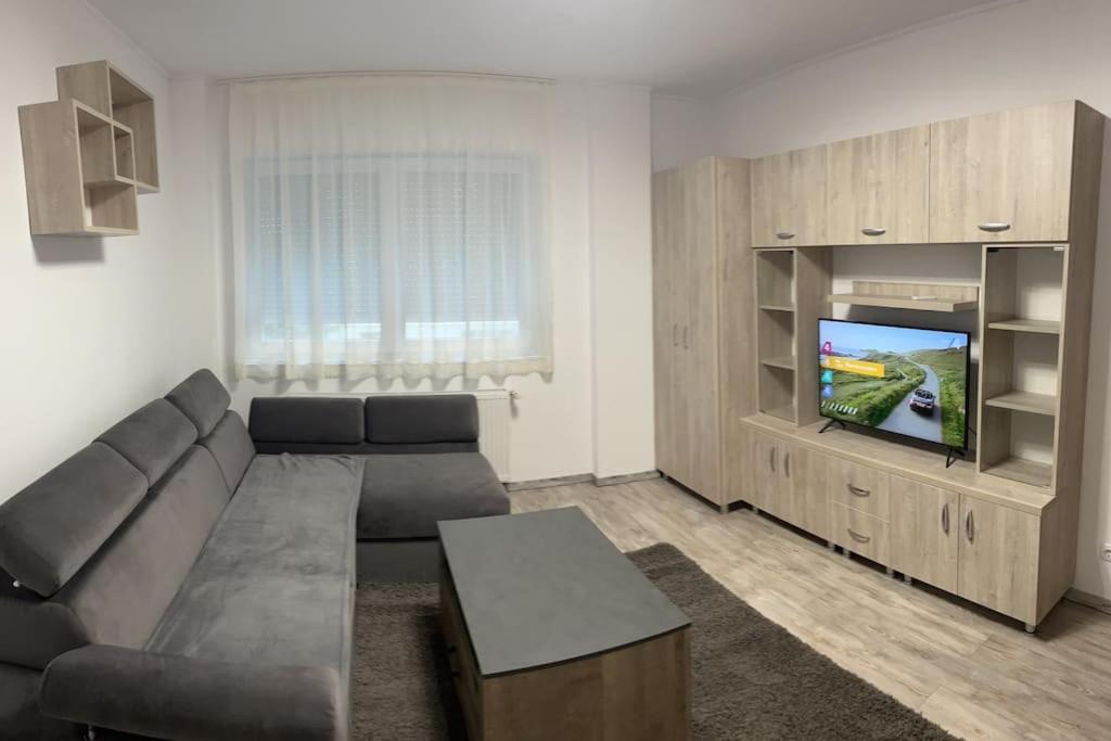 Bingo Apartman Cristuru Secuiesc Luaran gambar